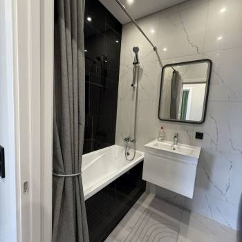 Сдается Многокомнатная квартира, 90 м²