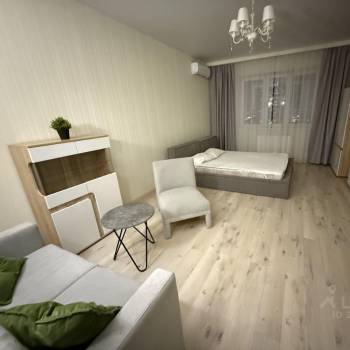 Сдается 1-комнатная квартира, 48 м²