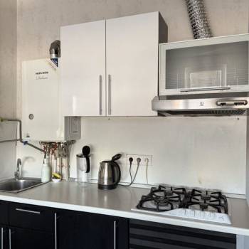 Сдается 1-комнатная квартира, 42 м²