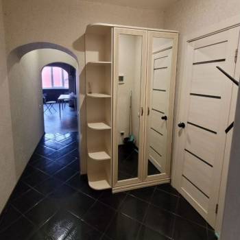 Сдается 1-комнатная квартира, 42,7 м²