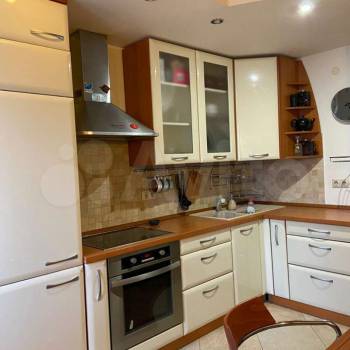 Сдается 2-х комнатная квартира, 58 м²