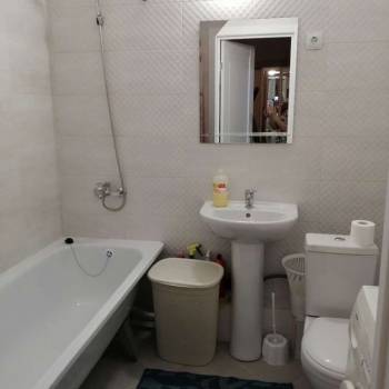Сдается 1-комнатная квартира, 43 м²