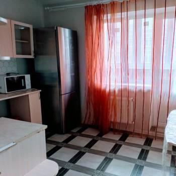 Сдается 1-комнатная квартира, 42 м²