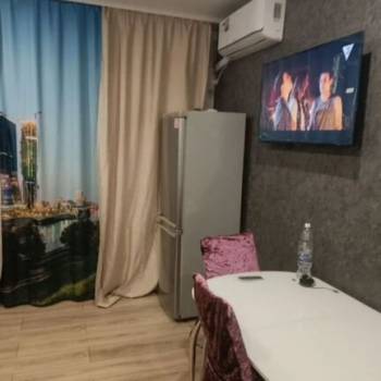 Сдается Многокомнатная квартира, 60 м²