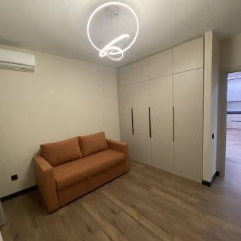 Сдается 2-х комнатная квартира, 79 м²