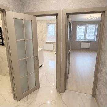 Продается 1-комнатная квартира, 37 м²