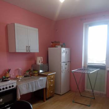 Продается 1-комнатная квартира, 42 м²