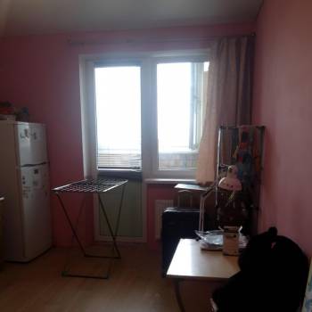 Продается 1-комнатная квартира, 42 м²