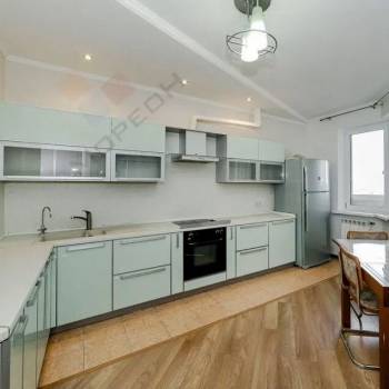 Продается 3-х комнатная квартира, 94 м²