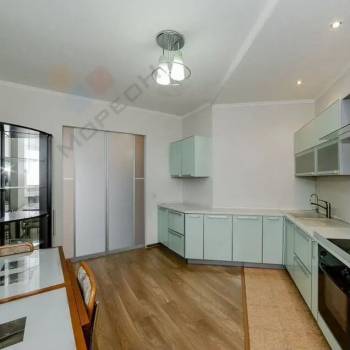 Продается 3-х комнатная квартира, 94 м²