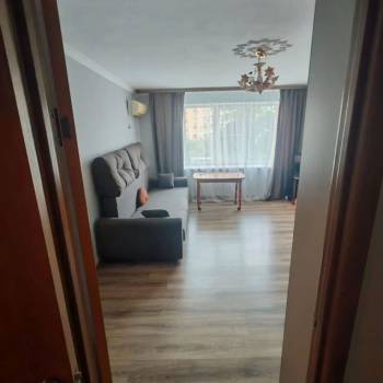 Продается 1-комнатная квартира, 36 м²