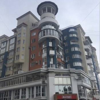 Продается 1-комнатная квартира, 85,5 м²