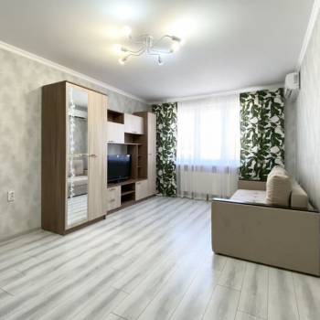 Сдается 1-комнатная квартира, 38 м²