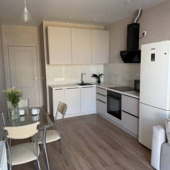 Сдается 1-комнатная квартира, 42 м²