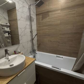 Продается 3-х комнатная квартира, 62 м²