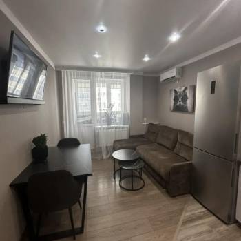 Продается 1-комнатная квартира, 47 м²