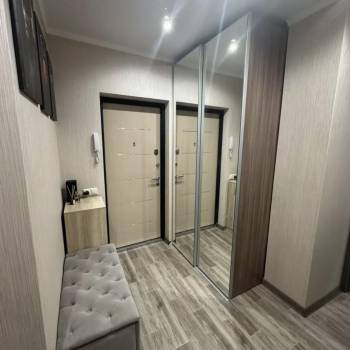 Продается 1-комнатная квартира, 47 м²
