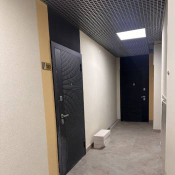 Продается 1-комнатная квартира, 37 м²