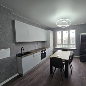 Сдается Многокомнатная квартира, 77 м²