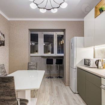 Сдается 1-комнатная квартира, 42 м²