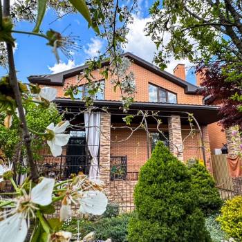 Продается Дом, 190 м²