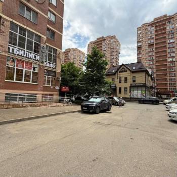 Сдается Нежилое помещение, 300 м²