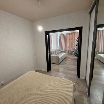 Продается 1-комнатная квартира, 48 м²