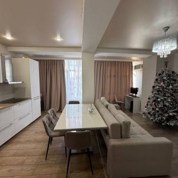 Продается 1-комнатная квартира, 48 м²