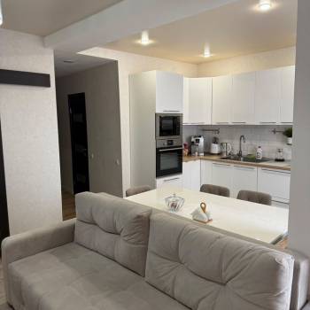 Продается 1-комнатная квартира, 48 м²