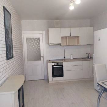 Сдается 2-х комнатная квартира, 63,5 м²