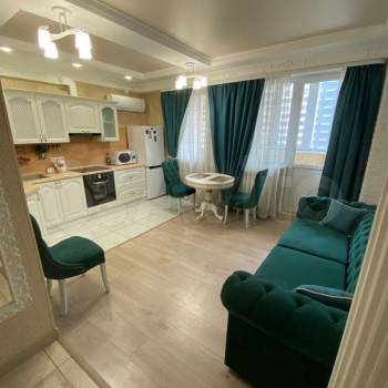 Сдается 1-комнатная квартира, 52 м²