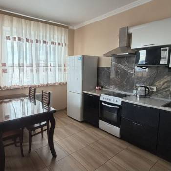 Сдается 2-х комнатная квартира, 88 м²