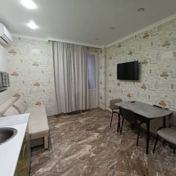 Сдается 1-комнатная квартира, 39 м²
