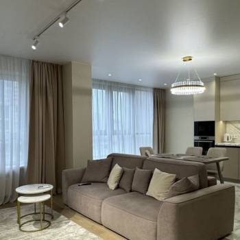 Сдается 2-х комнатная квартира, 81 м²