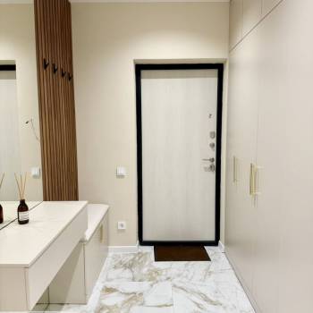 Сдается 2-х комнатная квартира, 81 м²