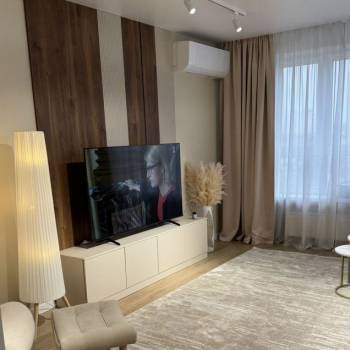 Сдается 2-х комнатная квартира, 81 м²