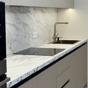 Сдается 2-х комнатная квартира, 81 м²