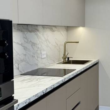 Сдается 2-х комнатная квартира, 81 м²