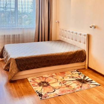 Сдается 1-комнатная квартира, 50 м²