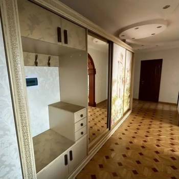 Сдается Многокомнатная квартира, 101,4 м²