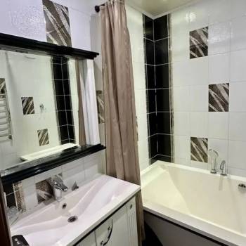 Сдается Многокомнатная квартира, 101,4 м²