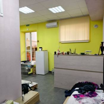 Продается Нежилое помещение, 290 м²