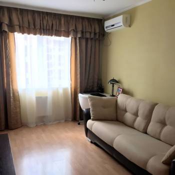Сдается 1-комнатная квартира, 40 м²