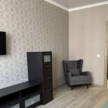 Продается 1-комнатная квартира, 35,8 м²