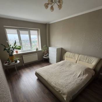 Продается 1-комнатная квартира, 53,5 м²