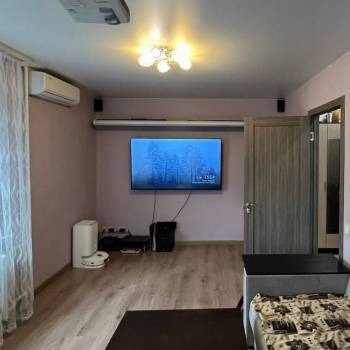 Продается 1-комнатная квартира, 32 м²