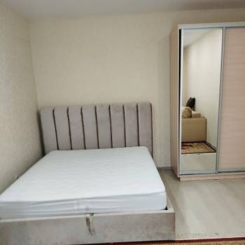 Сдается 1-комнатная квартира, 48 м²