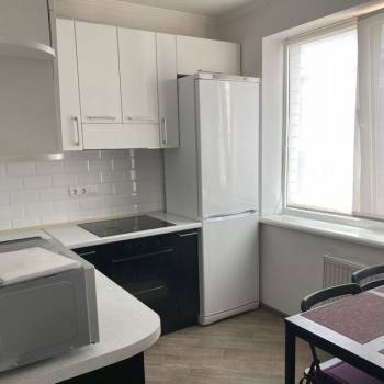 Продается 1-комнатная квартира, 35 м²