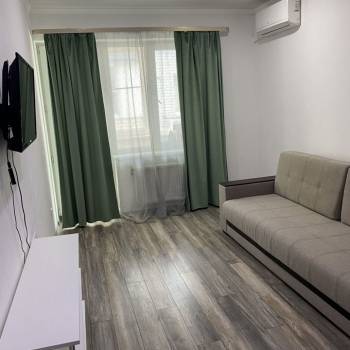 Продается 1-комнатная квартира, 35 м²