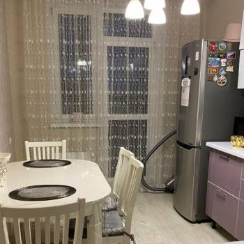 Сдается 1-комнатная квартира, 40 м²